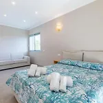 Santa Cruz &